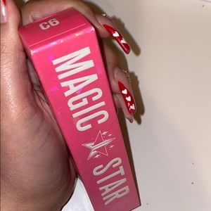 Jeffree Star concealer